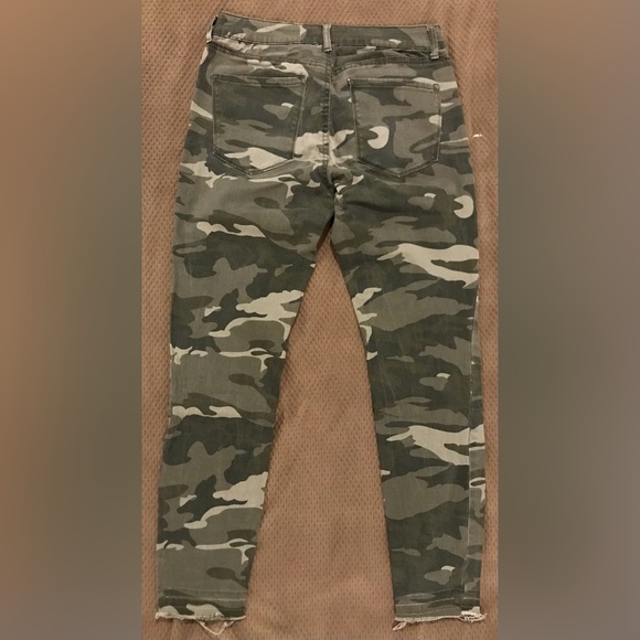 NWOT REWASH Camouflage Curv-ilicious Super Slim Fit Jeans - 9/29 - Picture 8 of 8